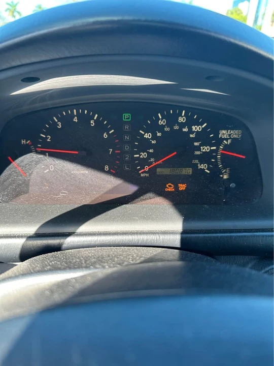 2000 Lexus ES 2nd Gen - Image 2 of 8