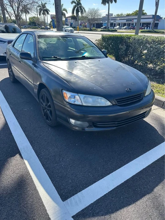 2000 Lexus ES 2nd Gen - Image 6 of 8