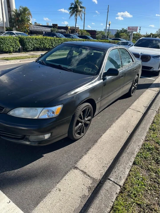 2000 Lexus ES 2nd Gen - Image 5 of 8
