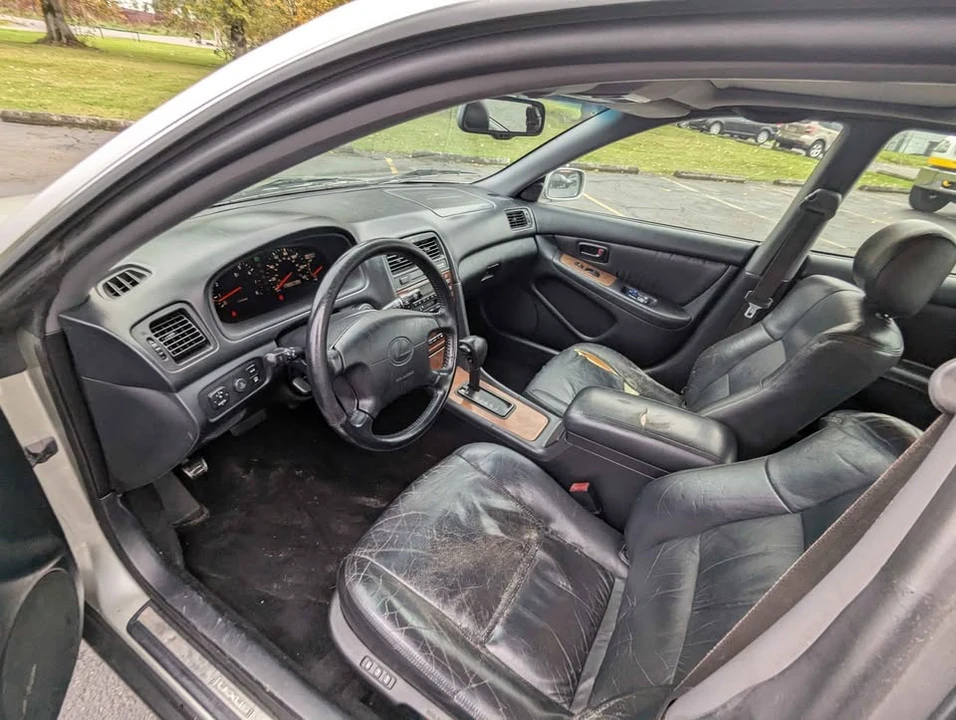 2000 Lexus ES 2nd Gen - Image 6 of 11