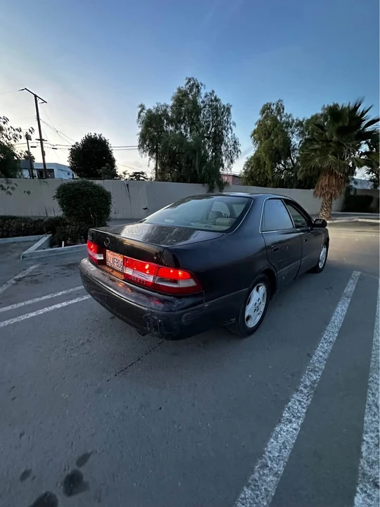 2000 Lexus ES 3rd Gen - Image 4 of 14