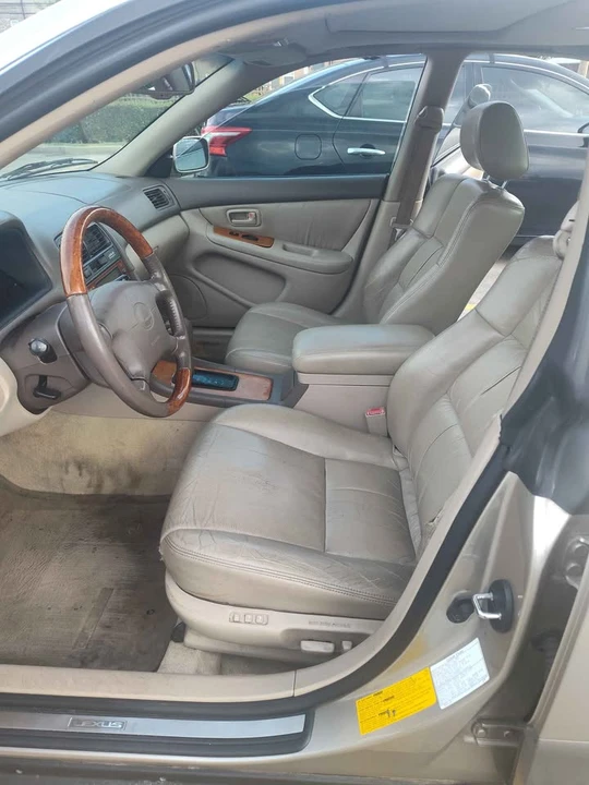 2000 Lexus ES 3rd Gen - Image 7 of 15
