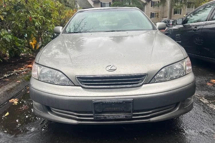 2000 Lexus ES 3rd Gen - Image 2 of 4