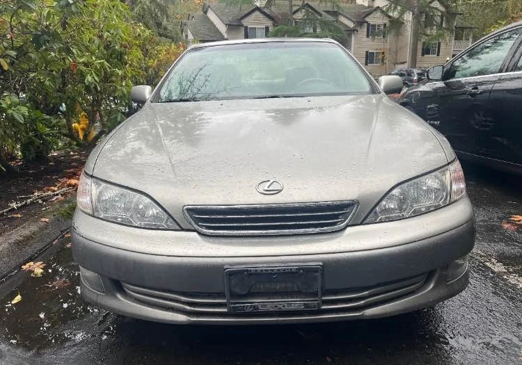 2000 Lexus ES 3rd Gen - Image 2 of 8