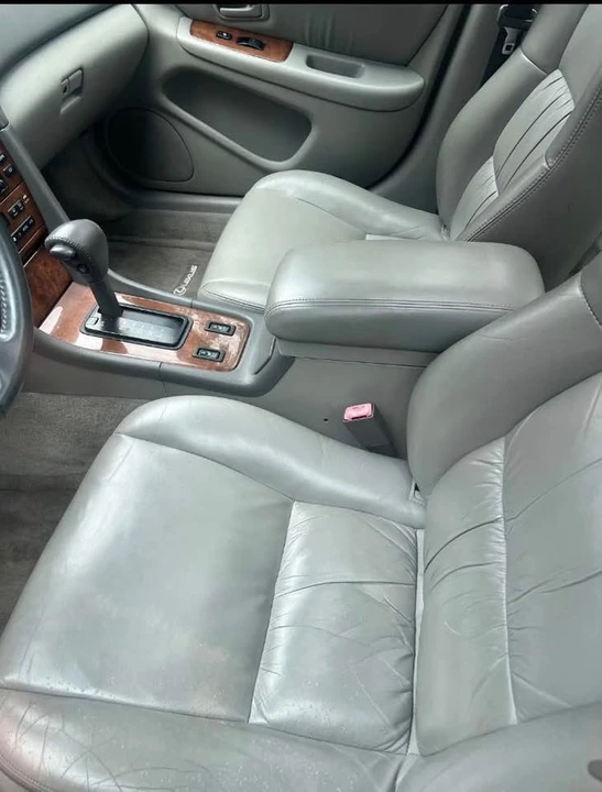 2000 Lexus ES 3rd Gen - Image 5 of 8