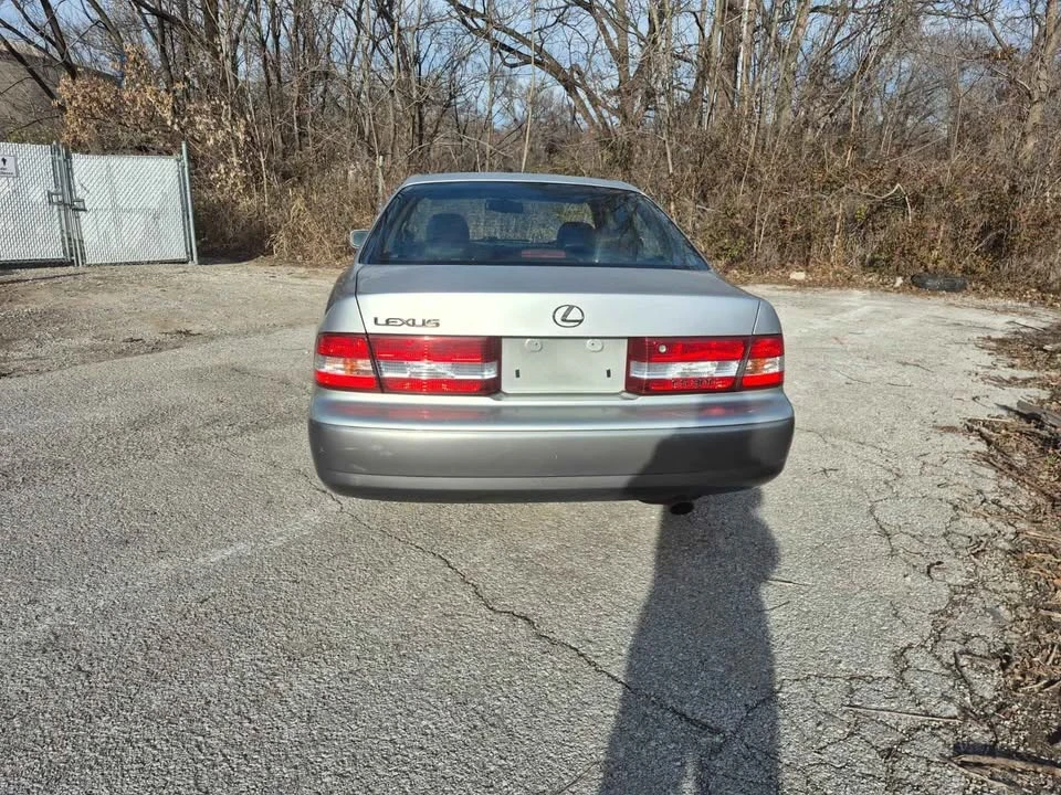 2000 Lexus ES 3rd Gen - Image 8 of 13