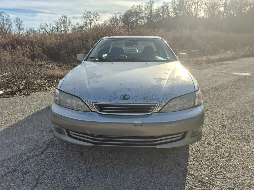2000 Lexus ES 3rd Gen - Image 3 of 13