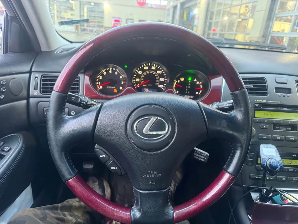 2000 Lexus ES 2nd Gen - Image 8 of 9