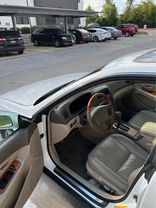 2000 Lexus ES 2nd Gen - Image 5 of 10