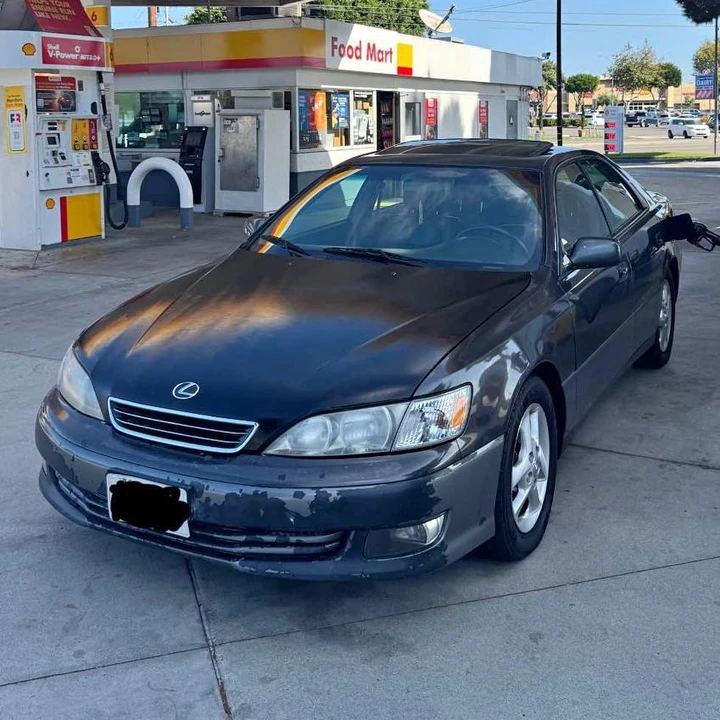 2000 Lexus ES 2nd Gen - Image 2 of 7