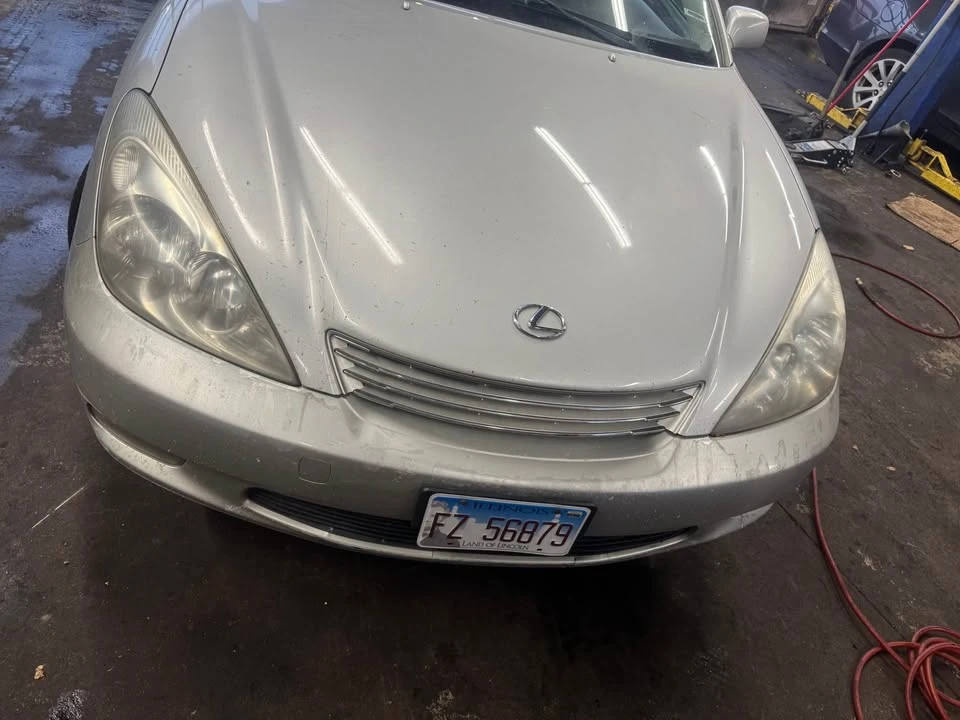 2000 Lexus ES 2nd Gen - Image 5 of 9