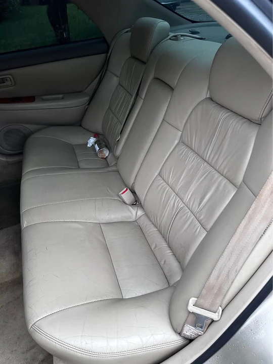 2000 Lexus ES 2nd Gen - Image 12 of 17