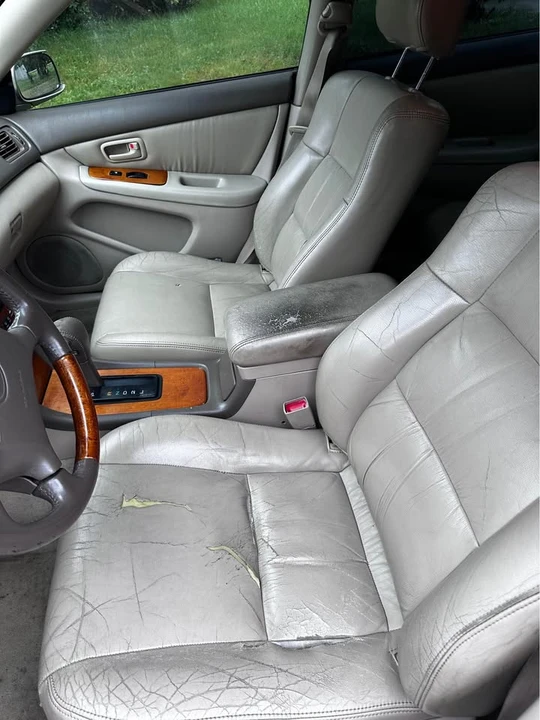 2000 Lexus ES 2nd Gen - Image 9 of 17