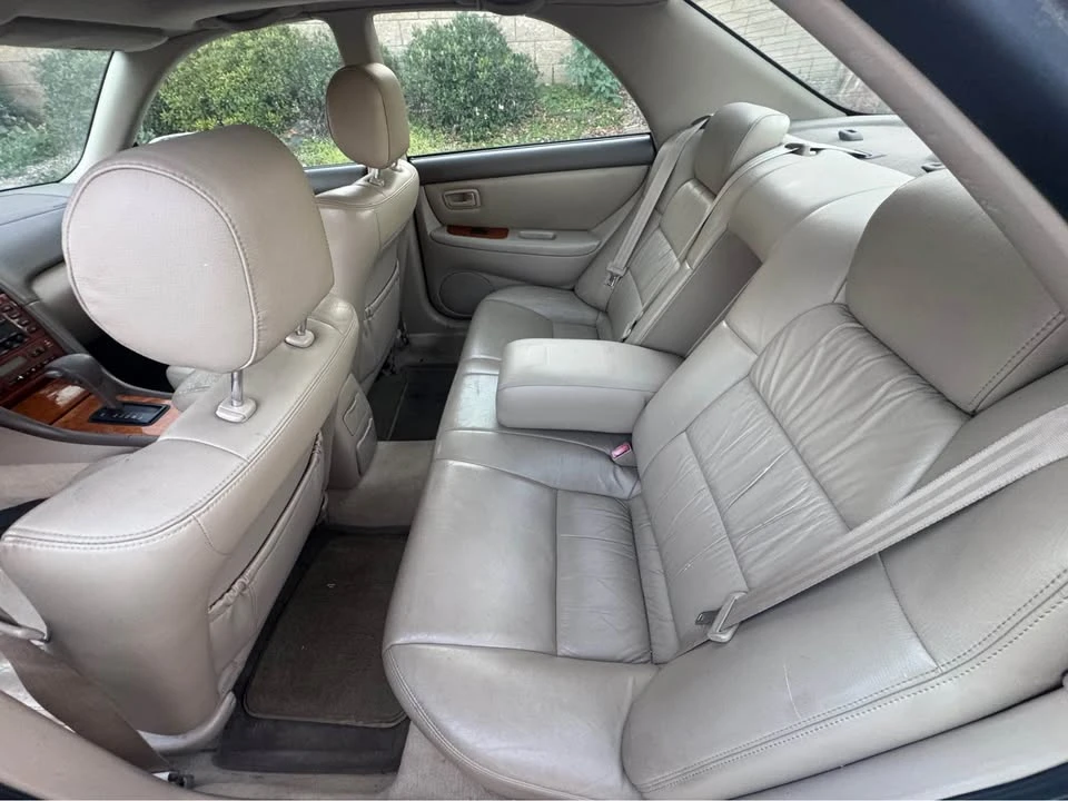 2000 Lexus ES 2nd Gen - Image 7 of 8