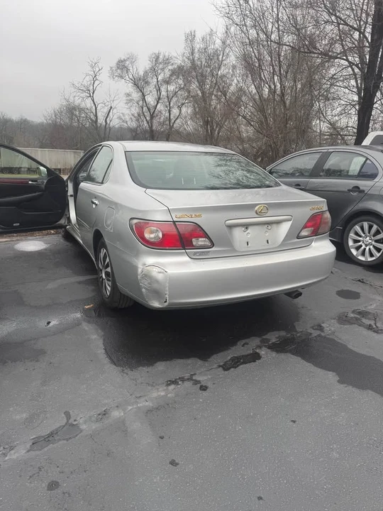2000 Lexus ES 3rd Gen - Image 6 of 7