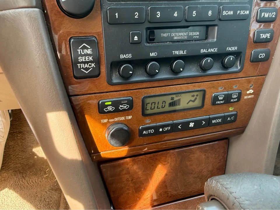 2000 Lexus ES 3rd Gen - Image 5 of 6