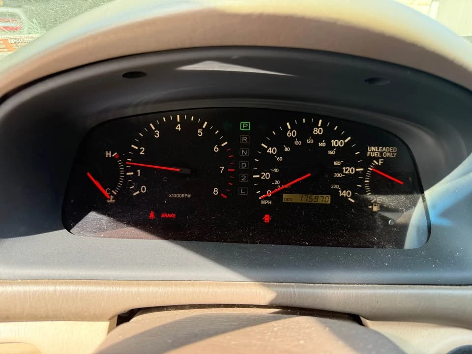 2000 Lexus ES 3rd Gen - Image 4 of 6