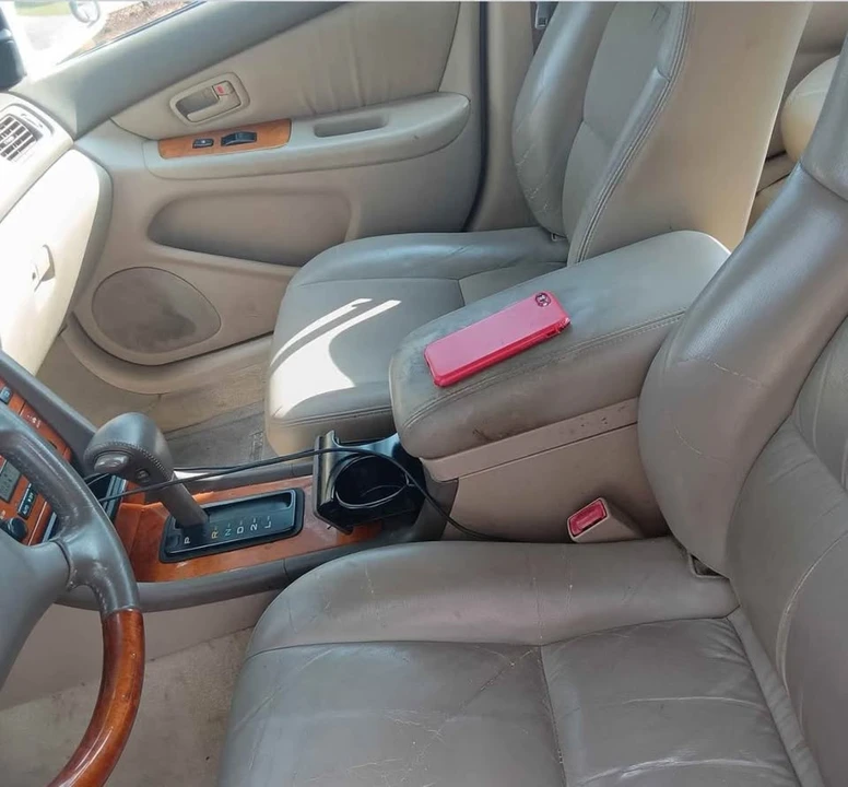 2000 Lexus ES 3rd Gen - Image 6 of 10