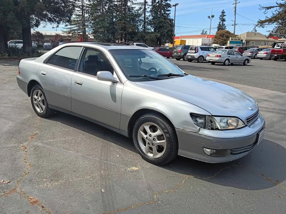 2000 Lexus ES 3rd Gen - Image 6 of 9
