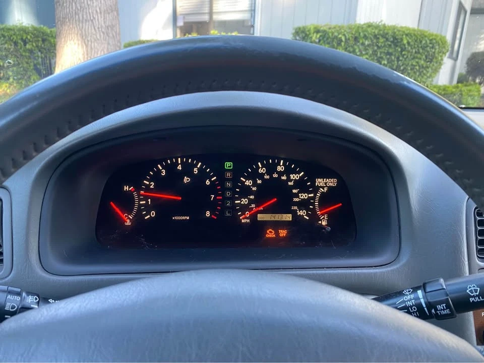 2000 Lexus ES 3rd Gen - Image 12 of 16
