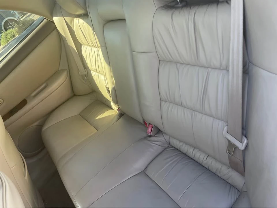2000 Lexus ES 3rd Gen - Image 8 of 12