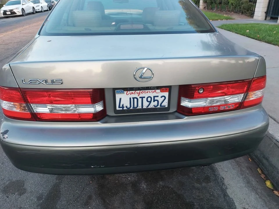 2000 Lexus ES 3rd Gen - Image 4 of 7