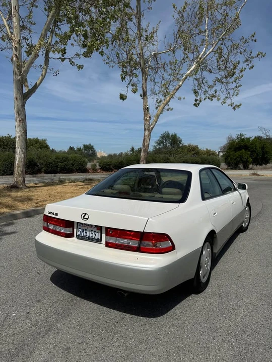 2000 Lexus ES 3rd Gen - Image 3 of 11