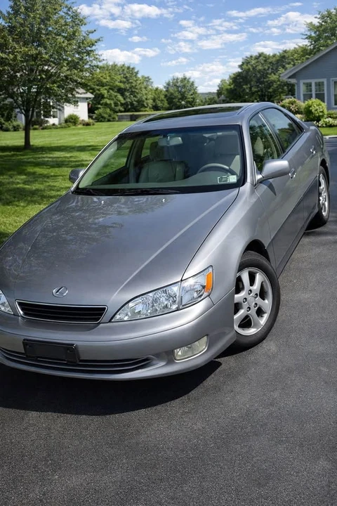 2000 Lexus ES 3rd Gen - Image 2 of 17