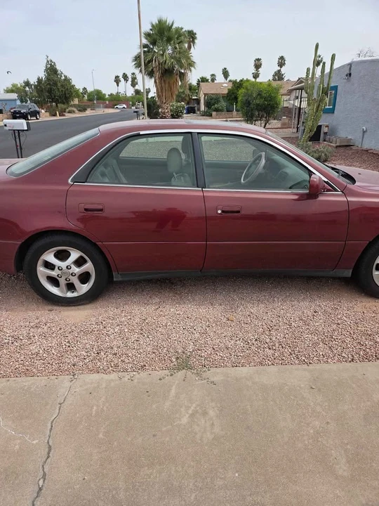 2000 Lexus ES 3rd Gen - Image 4 of 8