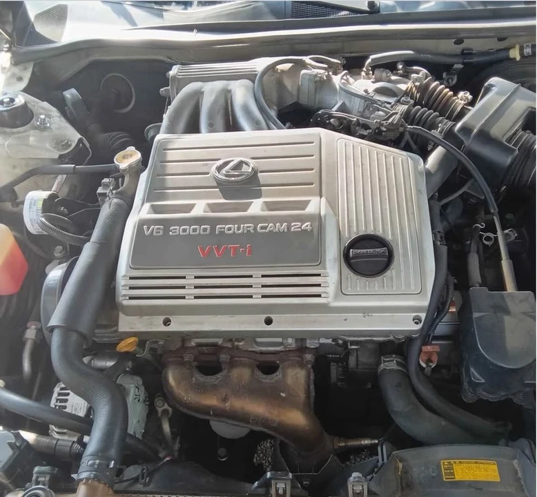 2000 Lexus ES 3rd Gen - Image 10 of 10