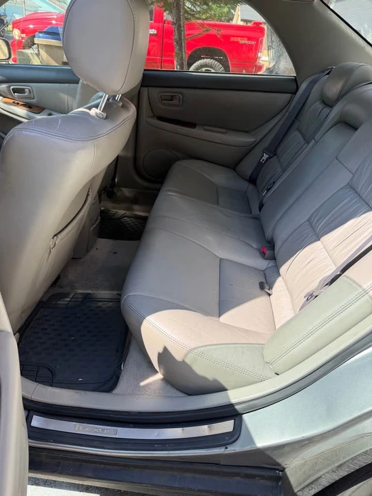 2000 Lexus ES 3rd Gen - Image 8 of 17