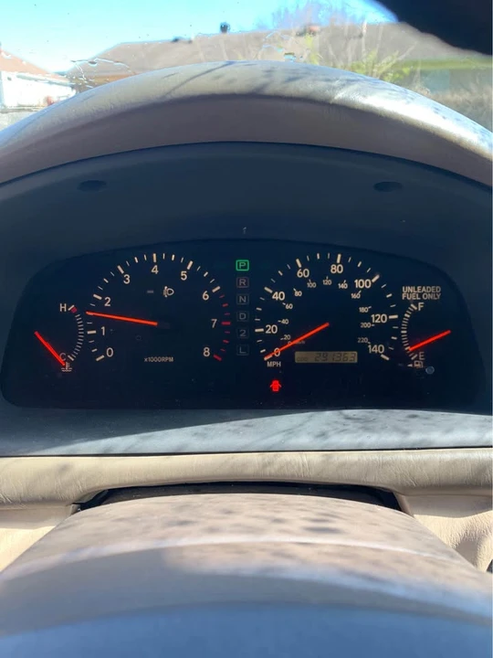2000 Lexus ES 3rd Gen - Image 7 of 9