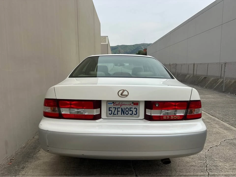 2000 Lexus ES 3rd Gen - Image 7 of 20