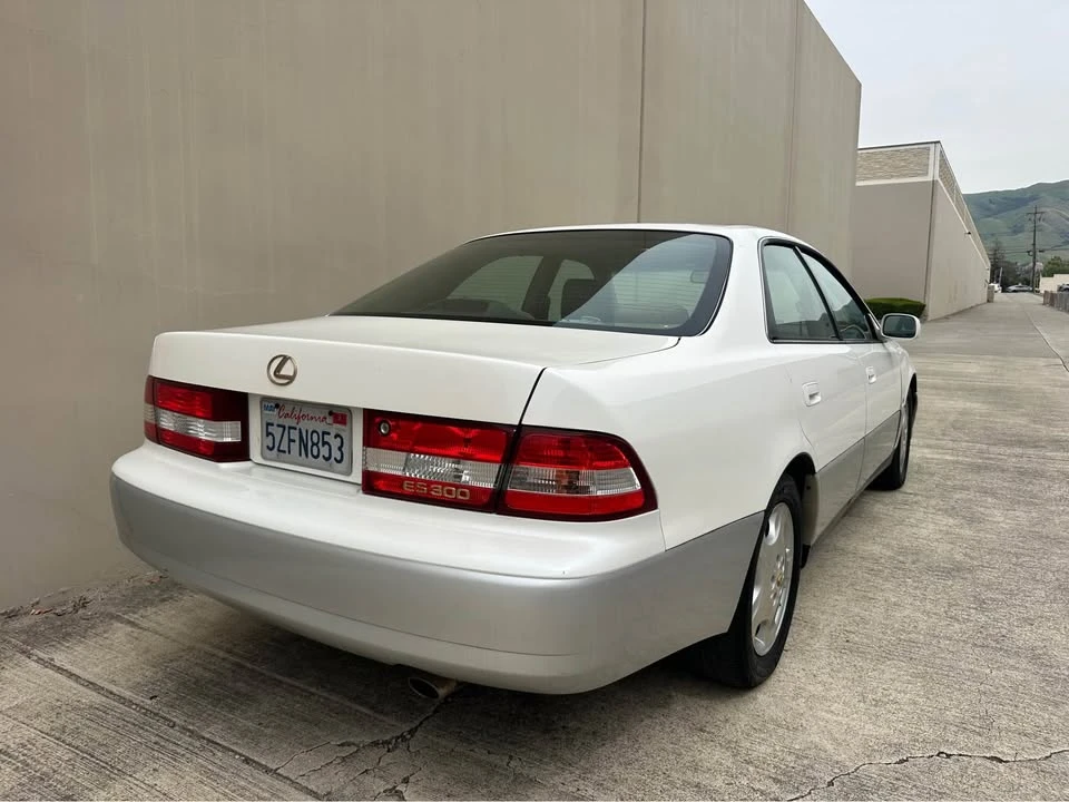 2000 Lexus ES 3rd Gen - Image 8 of 20