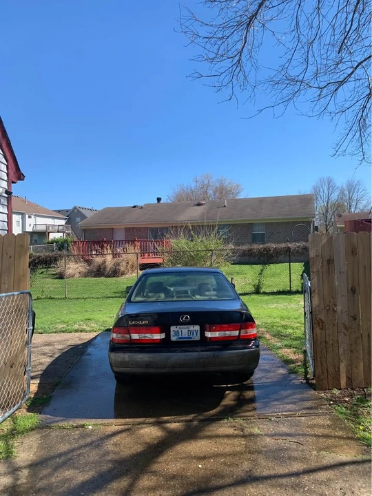 2000 Lexus ES 3rd Gen - Image 4 of 9