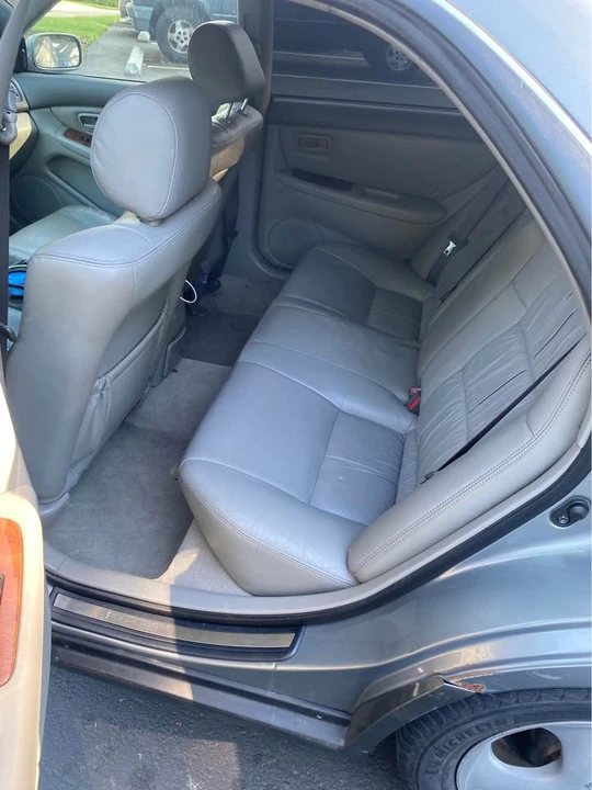 2000 Lexus ES 3rd Gen - Image 11 of 16