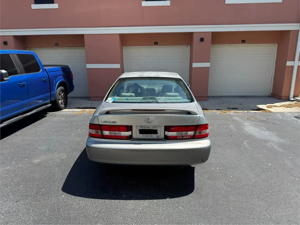 2000 Lexus ES 3rd Gen - Image 3 of 11