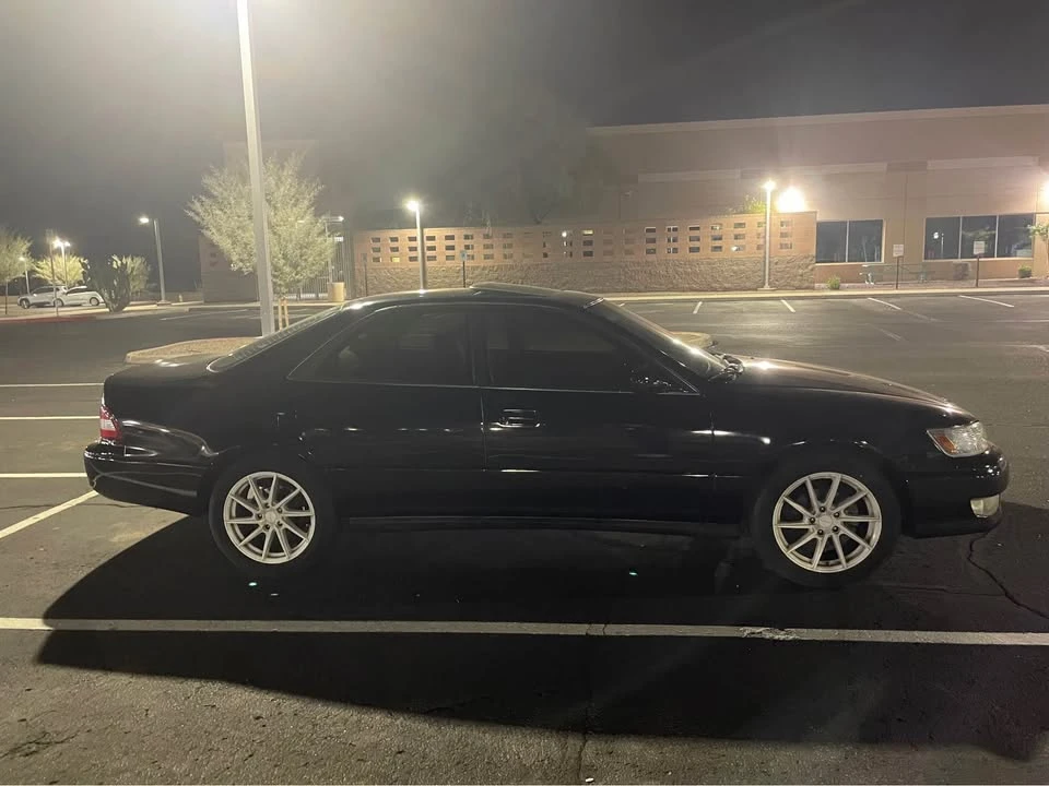 2000 Lexus ES 3rd Gen - Image 10 of 12