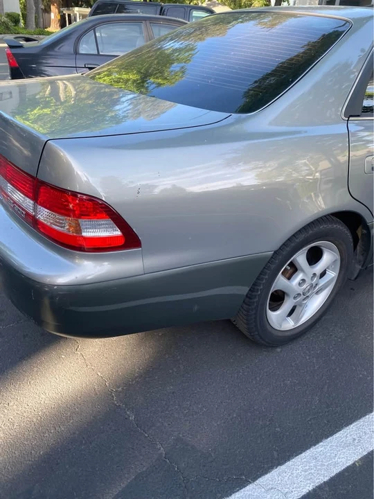 2000 Lexus ES 3rd Gen - Image 3 of 16