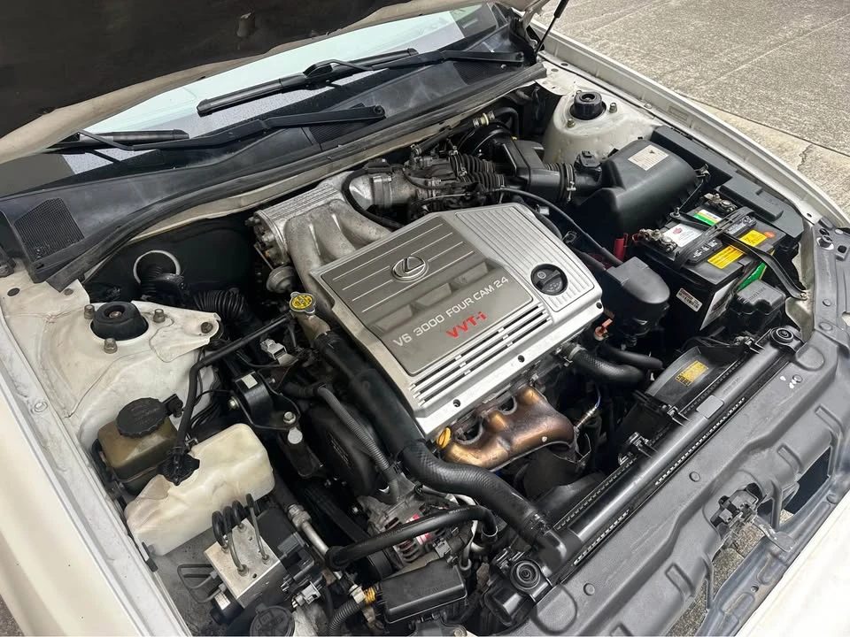 2000 Lexus ES 3rd Gen - Image 18 of 20
