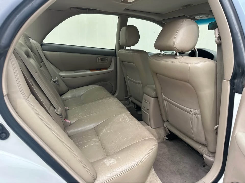 2000 Lexus ES 3rd Gen - Image 16 of 20