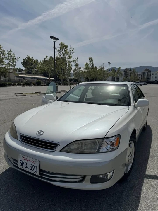 2000 Lexus ES 3rd Gen - Image 6 of 11