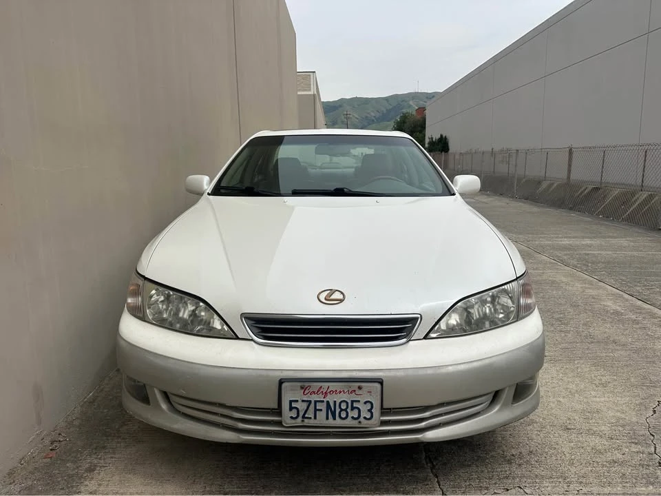 2000 Lexus ES 3rd Gen - Image 2 of 20