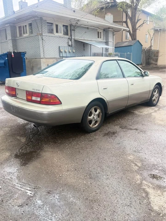 2000 Lexus ES 3rd Gen - Image 3 of 12
