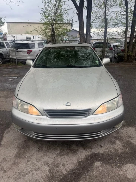 2000 Lexus ES 3rd Gen - Image 5 of 12