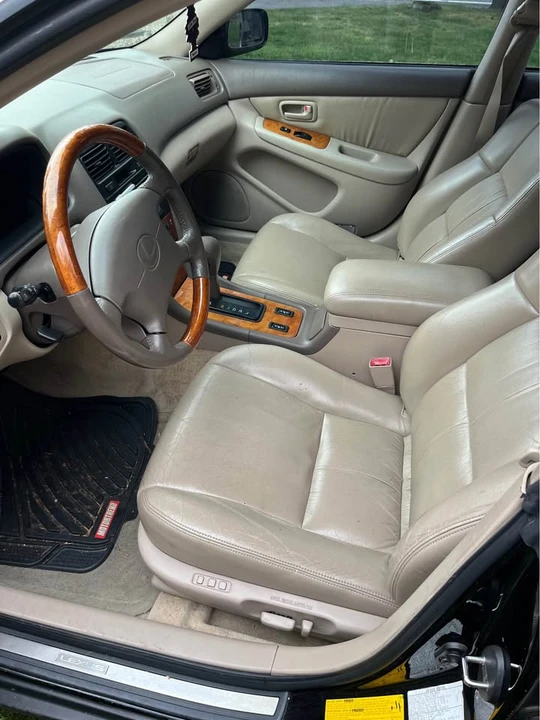 2000 Lexus ES 3rd Gen - Image 4 of 7