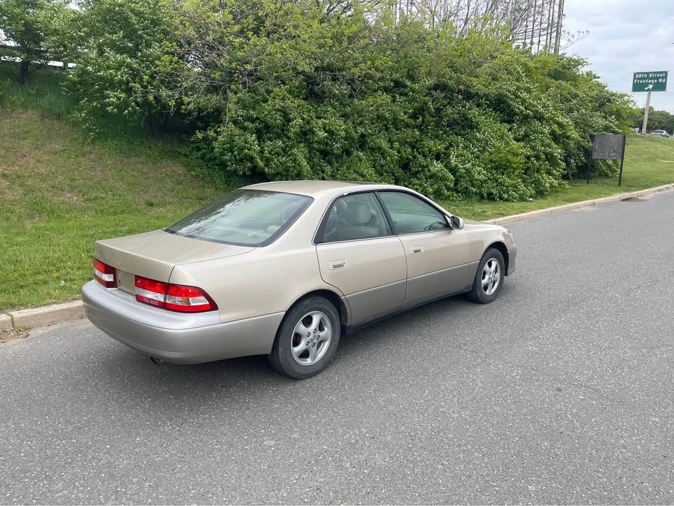 2000 Lexus ES 3rd Gen - Image 3 of 6