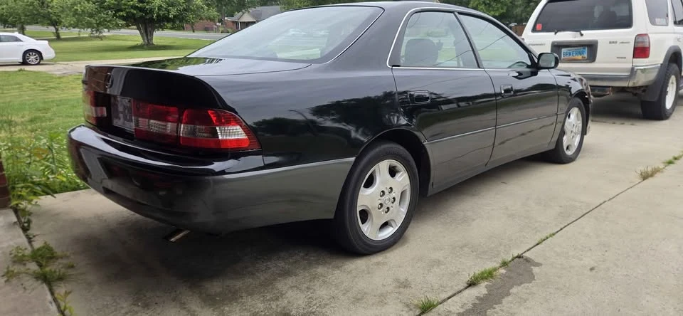 2000 Lexus ES 3rd Gen - Image 4 of 8