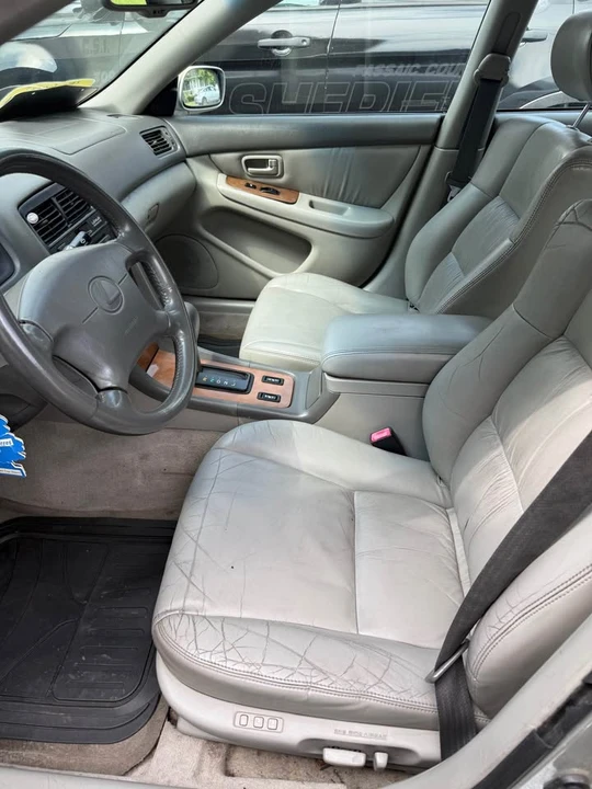 2000 Lexus ES 3rd Gen - Image 6 of 13