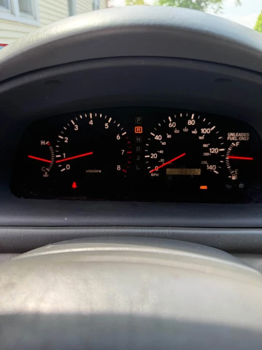 2000 Lexus ES 3rd Gen - Image 13 of 13